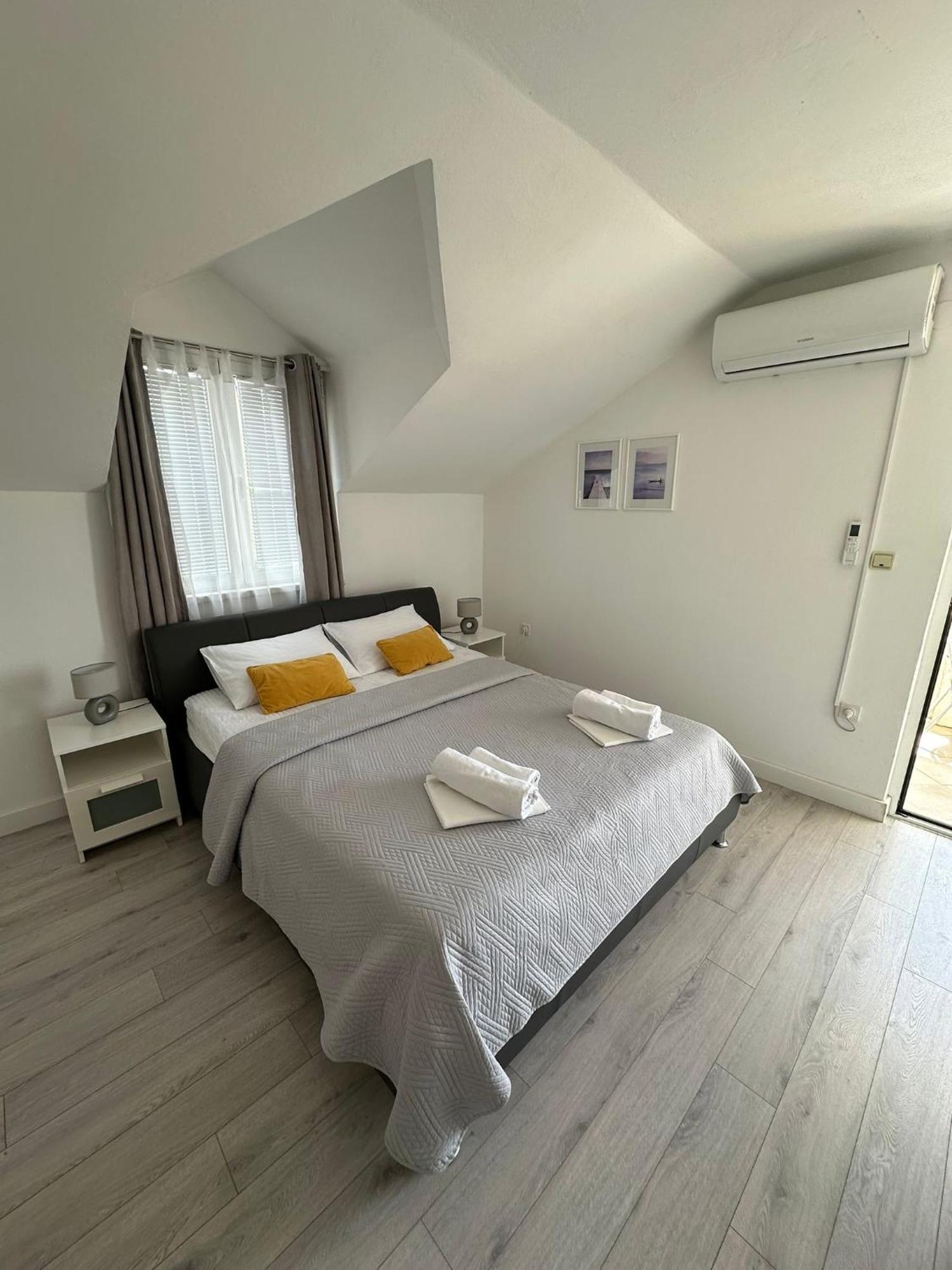 Apartmani Ljubica, Μούρτερ Εξωτερικό φωτογραφία